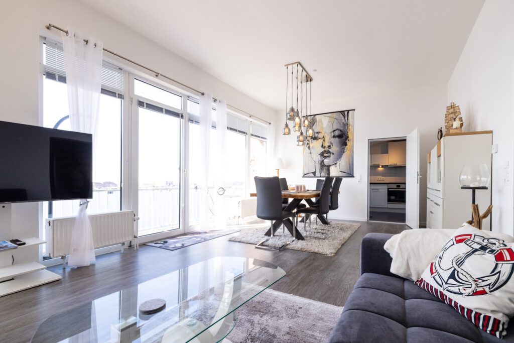 Wohn- und Esszimmer aus einem Immobilienangebot